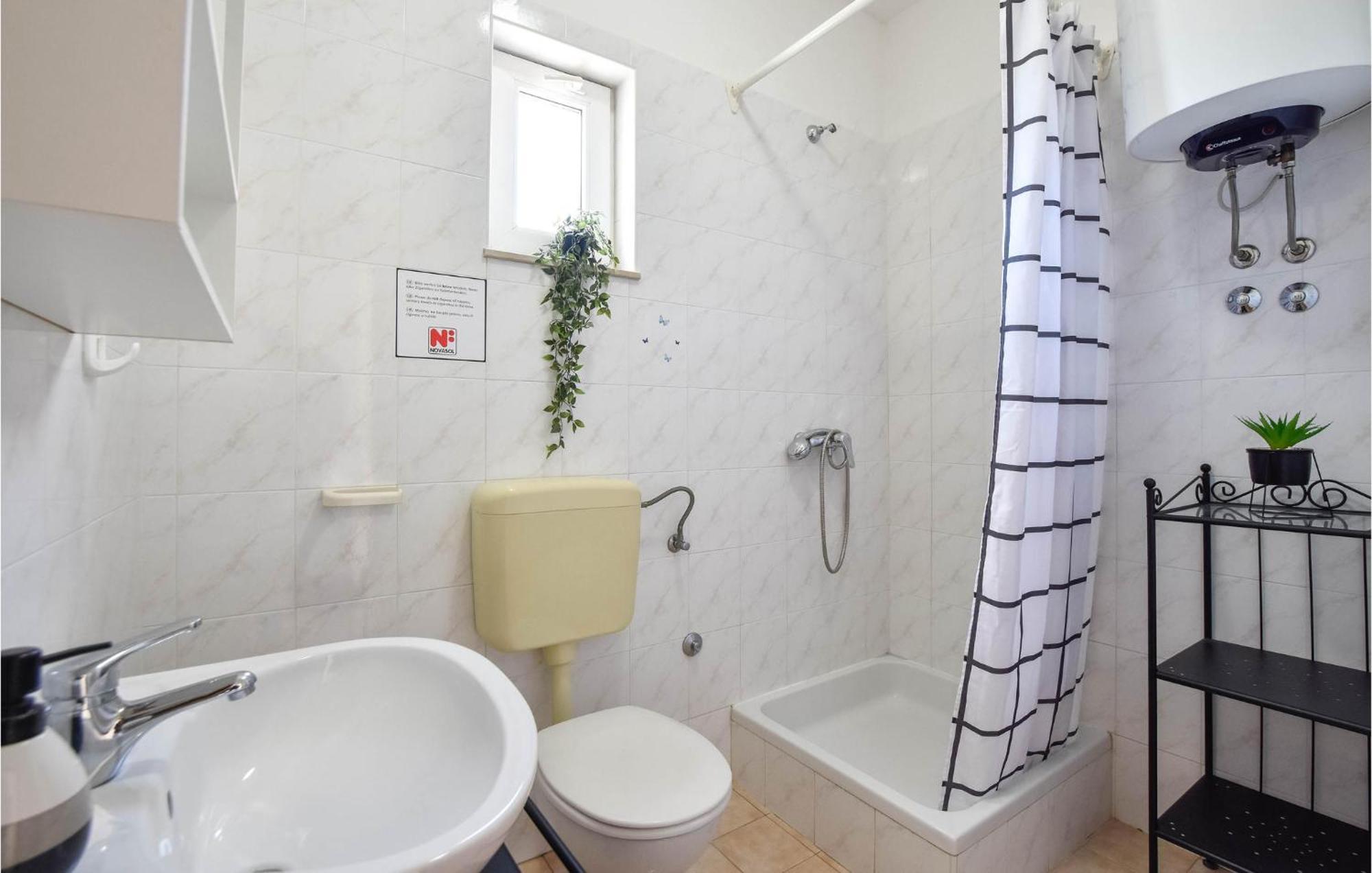 Nice Home In Poljica With House Sea View Марина Екстериор снимка