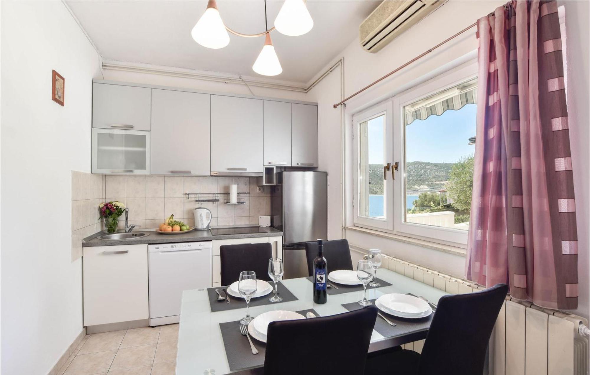 Nice Home In Poljica With House Sea View Марина Екстериор снимка